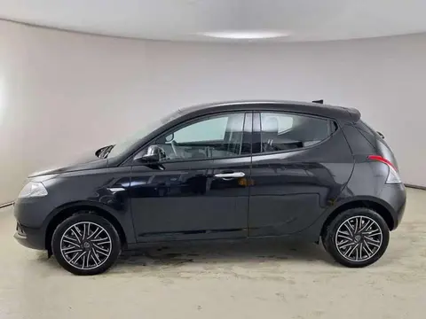 Used LANCIA YPSILON Hybrid 2023 Ad 