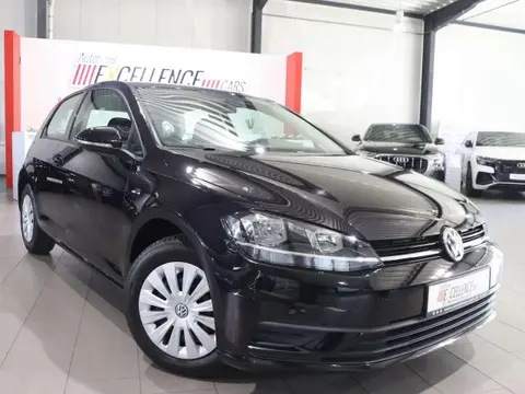 Used VOLKSWAGEN GOLF Petrol 2018 Ad 