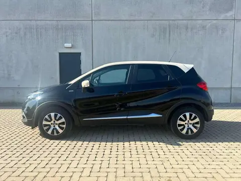 Used RENAULT CAPTUR Petrol 2016 Ad 