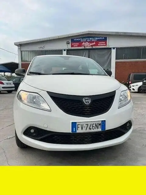 Annonce LANCIA YPSILON Essence 2019 d'occasion 