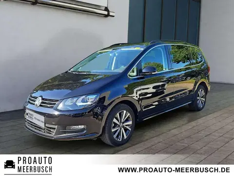 Used VOLKSWAGEN SHARAN Petrol 2022 Ad Germany