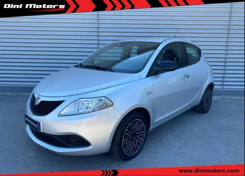 Annonce LANCIA YPSILON Essence 2018 d'occasion 