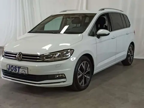 Used VOLKSWAGEN TOURAN Petrol 2021 Ad 