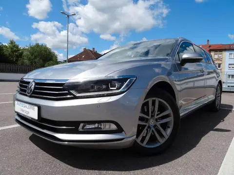 Used VOLKSWAGEN PASSAT Petrol 2018 Ad 