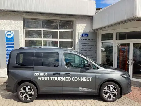 Used FORD TOURNEO Petrol 2023 Ad 