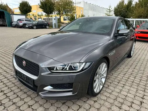 Annonce JAGUAR XE Essence 2015 d'occasion 