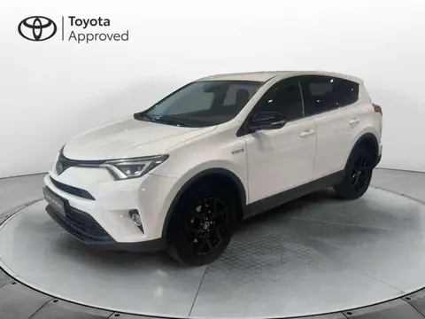 Used TOYOTA RAV4 Hybrid 2018 Ad 