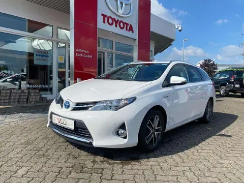 Used TOYOTA AURIS Hybrid 2015 Ad 