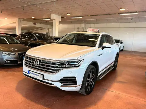 Used VOLKSWAGEN TOUAREG Diesel 2019 Ad 