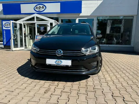 Used VOLKSWAGEN GOLF Petrol 2017 Ad 