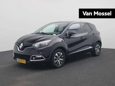 Used RENAULT CAPTUR Petrol 2015 Ad 