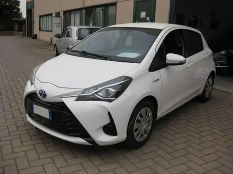 Used TOYOTA YARIS Hybrid 2019 Ad 