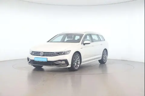 Used VOLKSWAGEN PASSAT Petrol 2022 Ad 