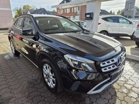 Used MERCEDES-BENZ CLASSE GLA Petrol 2017 Ad 