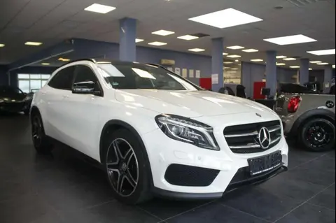 Used MERCEDES-BENZ CLASSE GLA Petrol 2016 Ad 