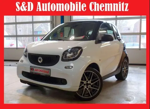 Annonce SMART FORTWO Essence 2015 d'occasion Allemagne