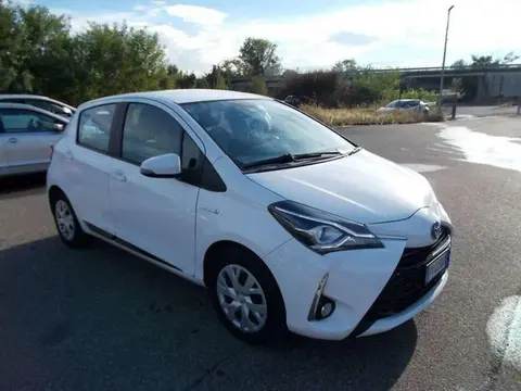 Used TOYOTA YARIS Hybrid 2019 Ad 