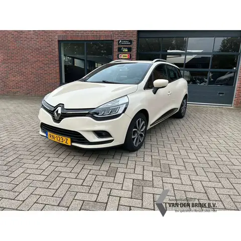 Used RENAULT CLIO Petrol 2018 Ad 