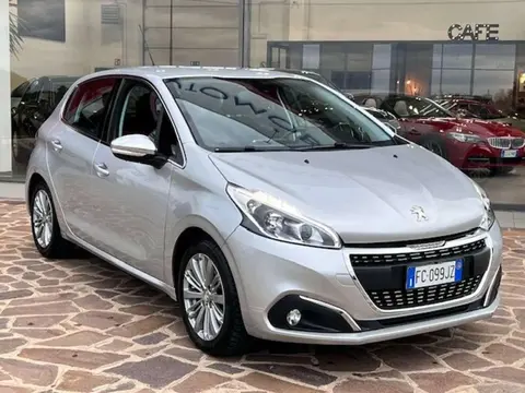 Used PEUGEOT 208 Petrol 2016 Ad 