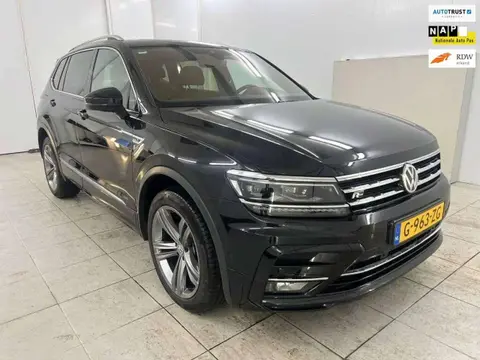 Used VOLKSWAGEN TIGUAN Petrol 2020 Ad 