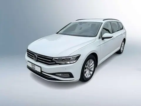 Used VOLKSWAGEN PASSAT Petrol 2019 Ad 