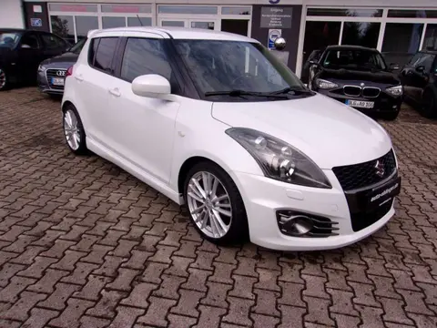 Used SUZUKI SWIFT Petrol 2015 Ad 