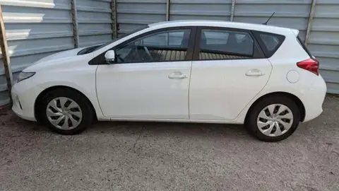 Used TOYOTA AURIS Petrol 2015 Ad 