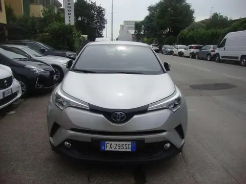 Used TOYOTA C-HR Hybrid 2019 Ad 