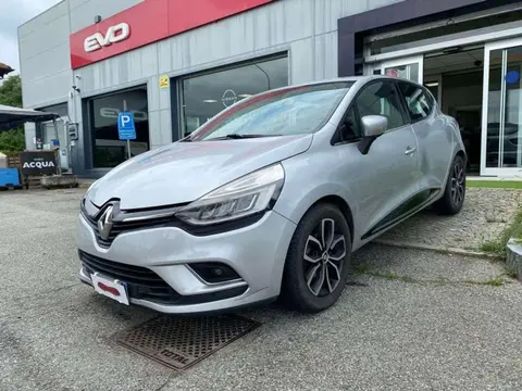 Used RENAULT CLIO Petrol 2017 Ad 