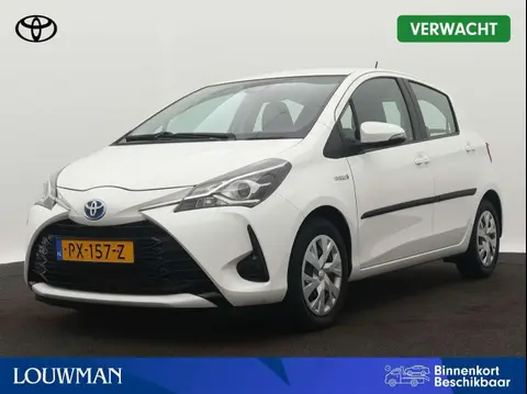 Used TOYOTA YARIS Hybrid 2017 Ad 