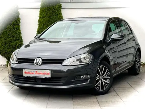 Used VOLKSWAGEN GOLF Petrol 2016 Ad 