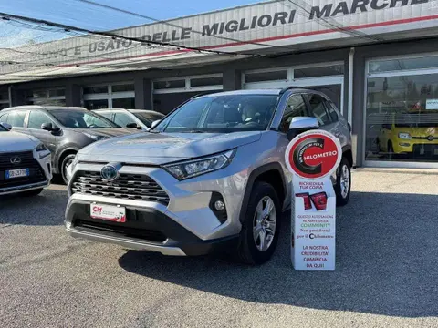 Annonce TOYOTA RAV4 Hybride 2021 d'occasion 