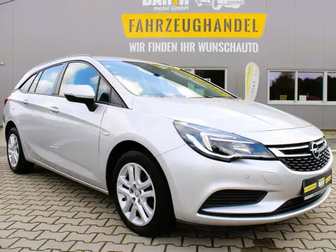 Used OPEL ASTRA Diesel 2018 Ad Germany