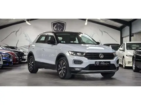 Annonce VOLKSWAGEN T-ROC Essence 2017 d'occasion 