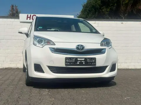 Used TOYOTA VERSO Petrol 2015 Ad 