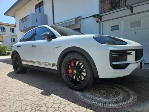 Used PORSCHE CAYENNE Petrol 2024 Ad 