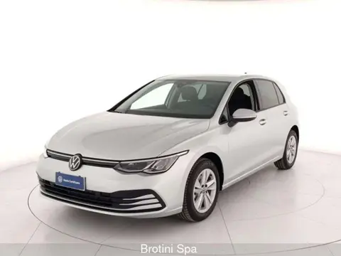 Used VOLKSWAGEN GOLF Hybrid 2024 Ad 