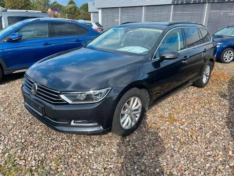 Used VOLKSWAGEN PASSAT Petrol 2018 Ad 