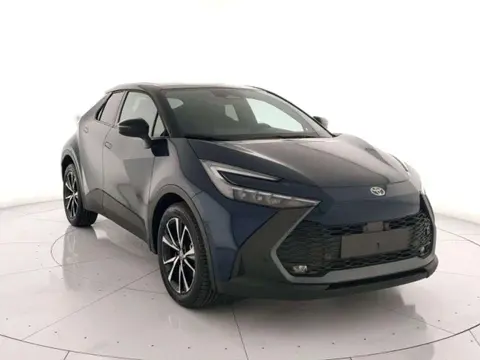 Used TOYOTA C-HR Hybrid 2024 Ad 