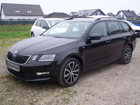 Used SKODA OCTAVIA Petrol 2019 Ad 