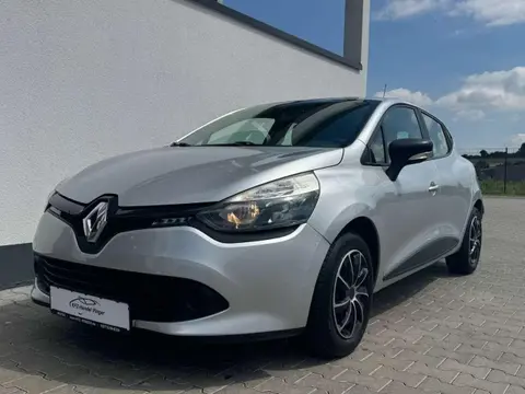 Used RENAULT CLIO Petrol 2016 Ad 