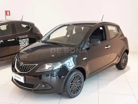 Used LANCIA YPSILON Hybrid 2023 Ad 