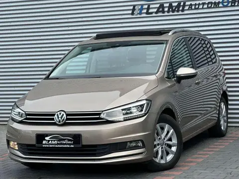 Used VOLKSWAGEN TOURAN Petrol 2019 Ad 