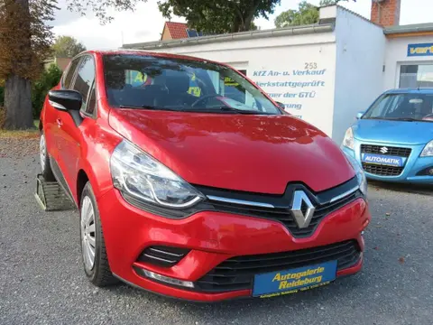 Used RENAULT CLIO Petrol 2018 Ad 