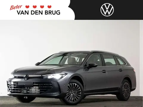 Annonce VOLKSWAGEN PASSAT Essence 2024 d'occasion 