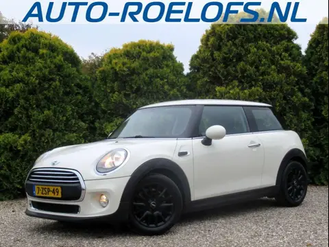 Used MINI ONE Petrol 2015 Ad 