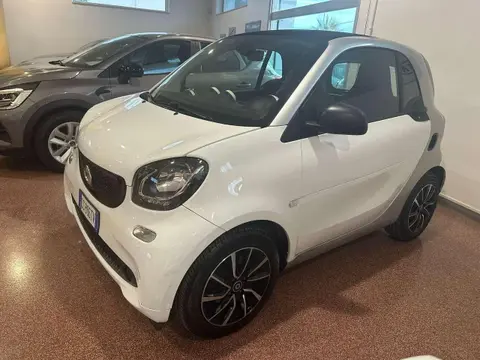 Annonce SMART FORTWO Essence 2019 d'occasion 