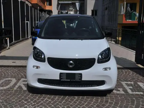 Annonce SMART FORTWO Essence 2019 d'occasion 