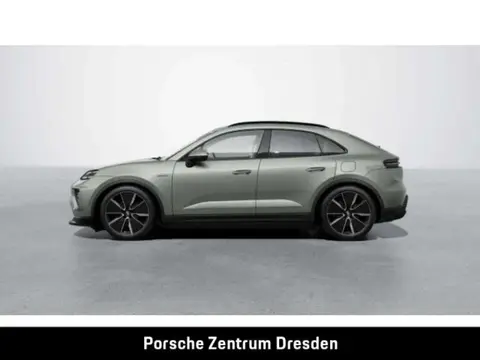 Used PORSCHE MACAN Electric 2024 Ad 