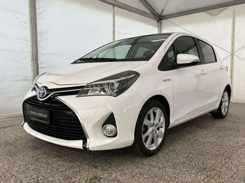 Used TOYOTA YARIS Hybrid 2015 Ad 